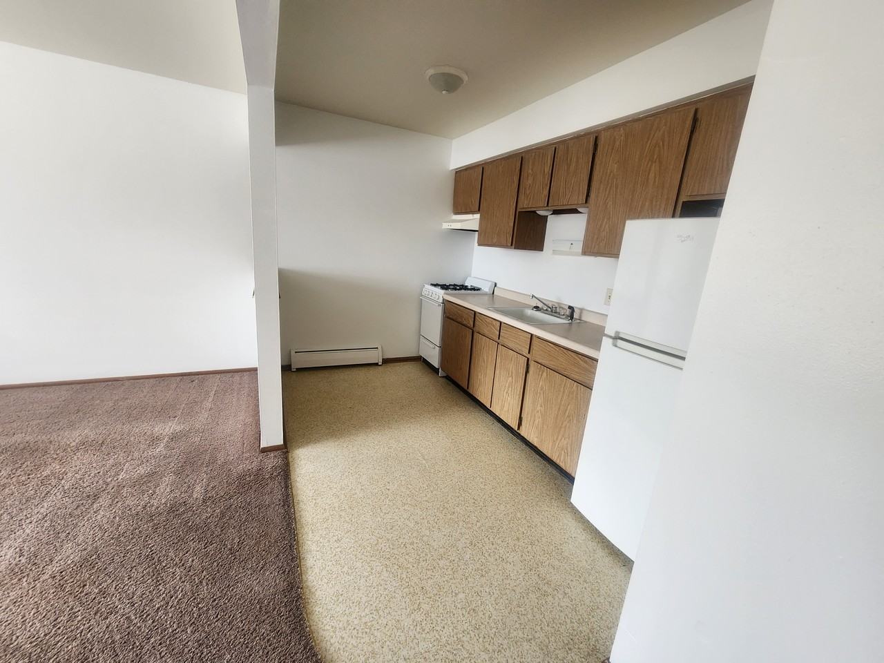 6914 W Lincoln Ave #9 - Photo 4 of 5