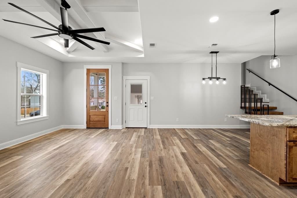 524 Burk St - Photo 2 of 19