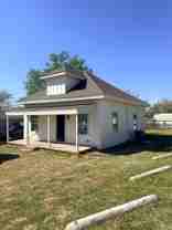 1131 E Moman Ave - Photo 1 of 1