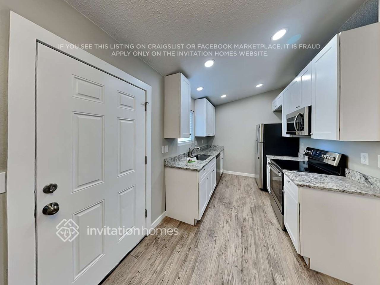 4445 Witches Hollow Ln - Photo 6 of 18