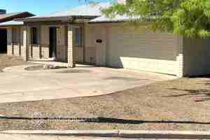 featured image of 208 W Mclellan Rd