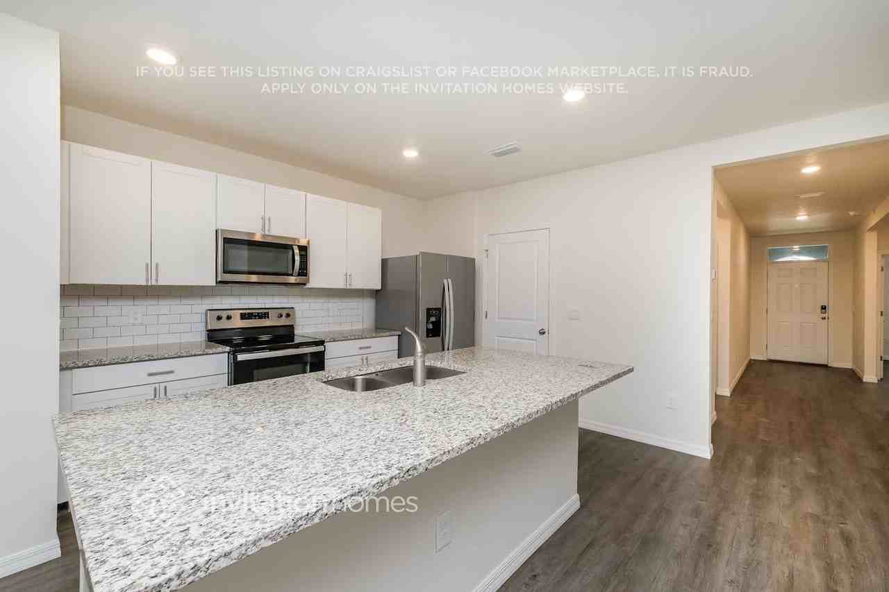 7862 Harbor Moor Dr - Photo 6 of 16