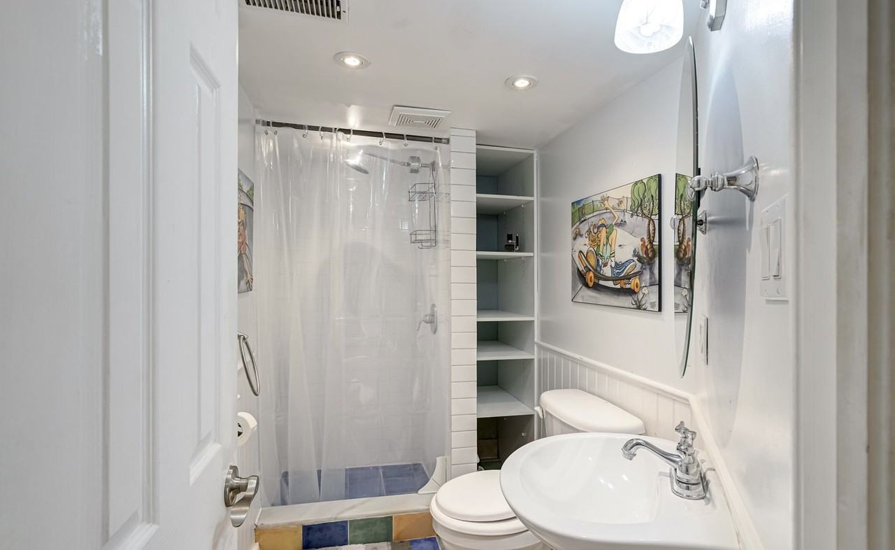 55 Duvernet Ave - Photo 4 of 6