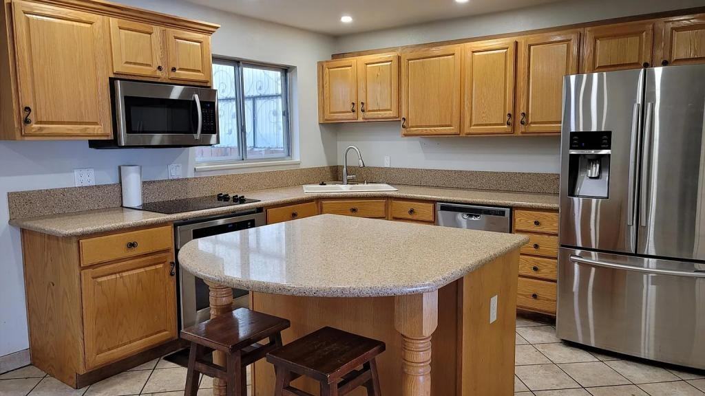 9209 E Nassau Ave - Photo 5 of 26