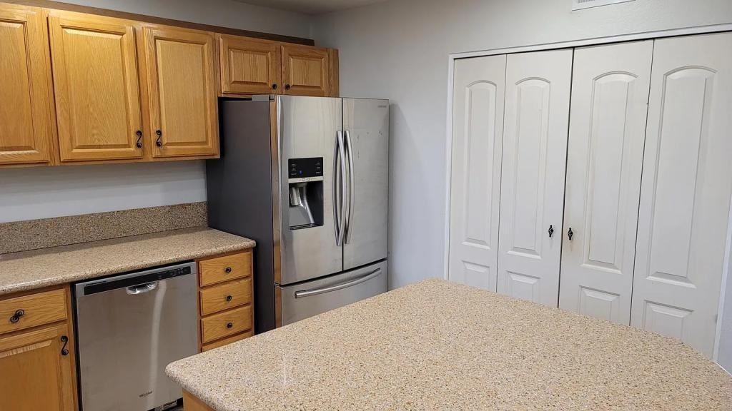 9209 E Nassau Ave - Photo 6 of 26