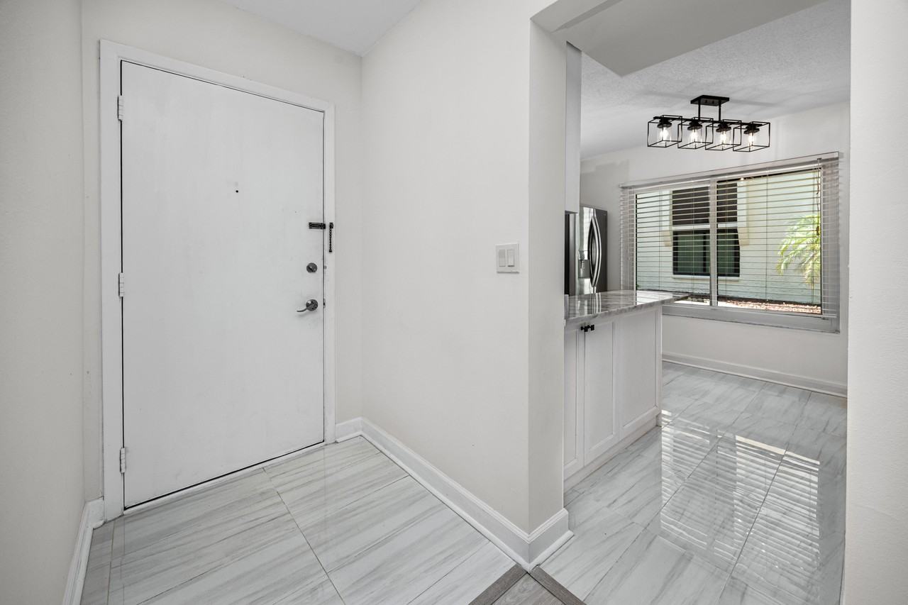 2207 Belleair Road #B4 - Photo 5 of 37