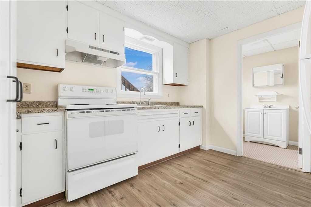 3421 Pawtucket Ave ##2 - Photo 7 of 31