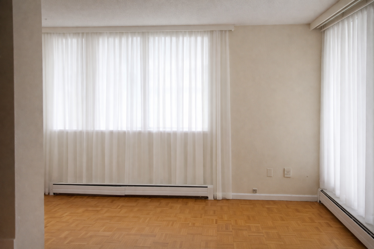 2020 Comox Street - Photo 5 of 10