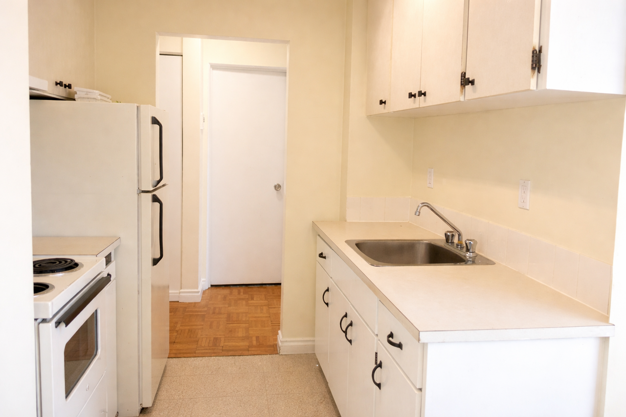 2020 Comox Street - Photo 7 of 10