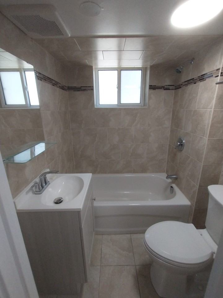 413 Nairn Avenue - Photo 2 of 11