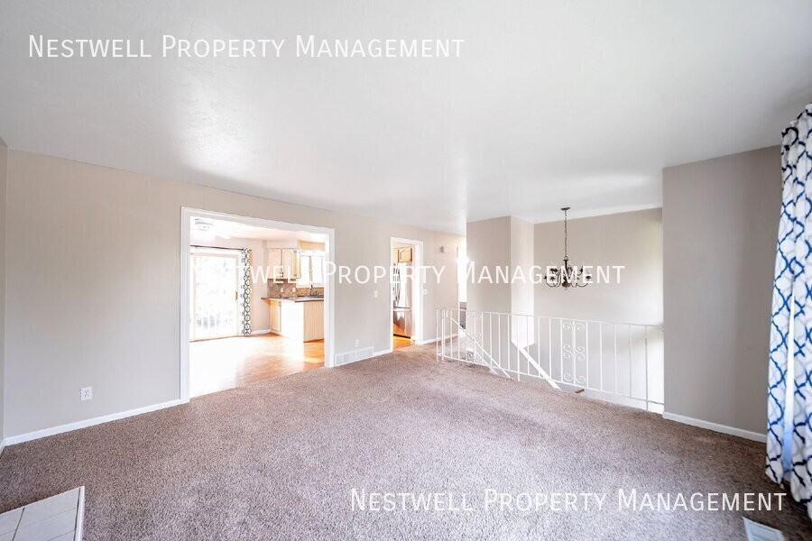 7054 S Woodgreen Rd - Photo 7 of 19