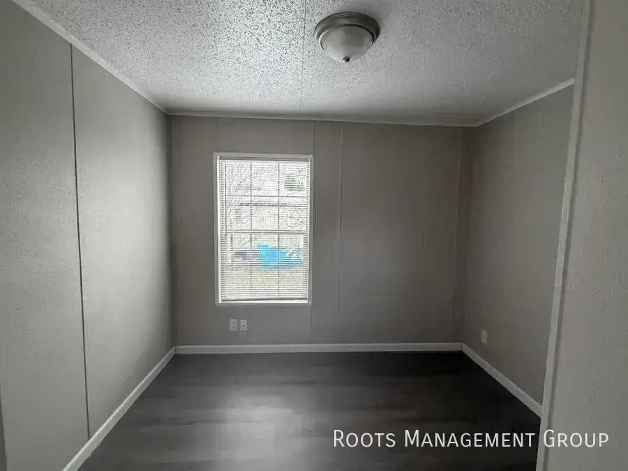 414 Carriage Lane Est #414 - Photo 5 of 10