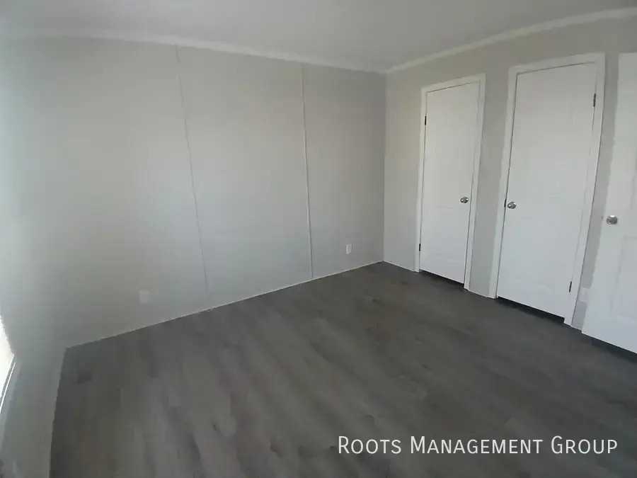 602 Carriage Lane Est #602 - Photo 5 of 10