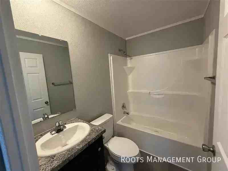 301 Carriage Lane Est #301 - Photo 7 of 13