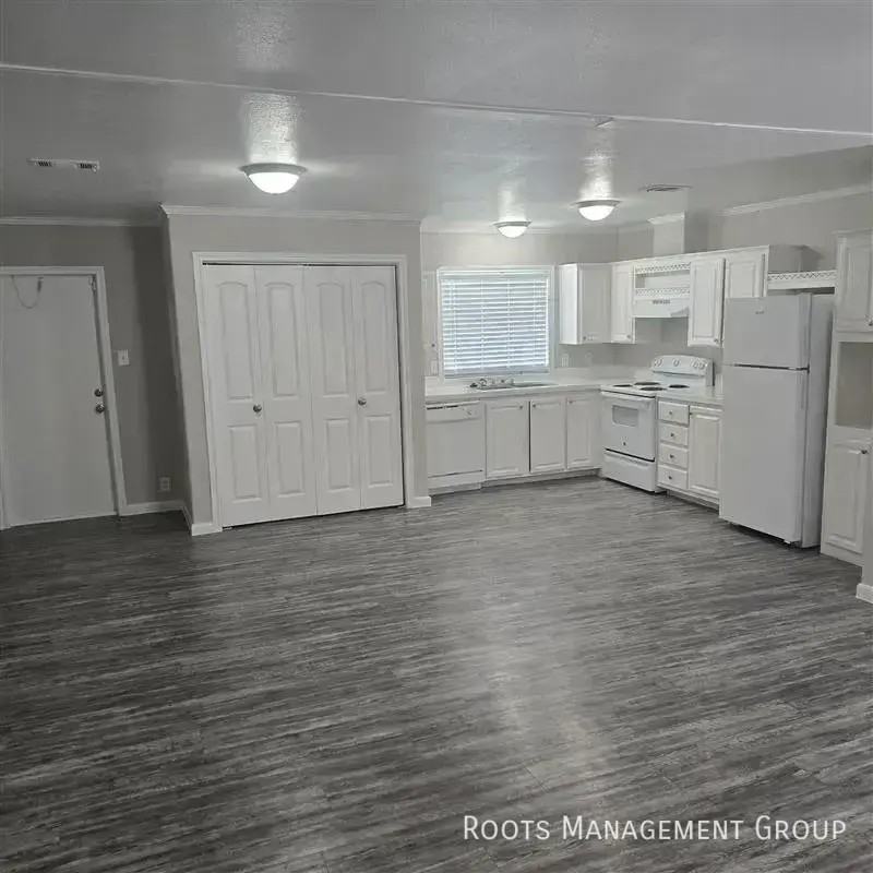 16006 Maladi Dr #16006M - Photo 3 of 21