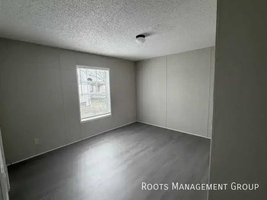 415 Carriage Lane Est #415 - Photo 4 of 12