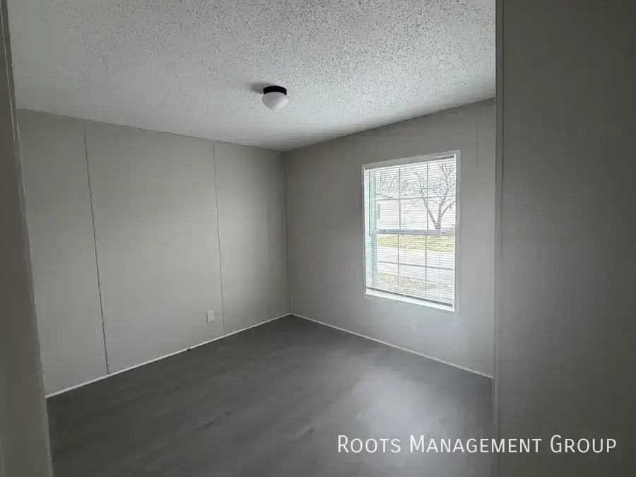 415 Carriage Lane Est #415 - Photo 5 of 12