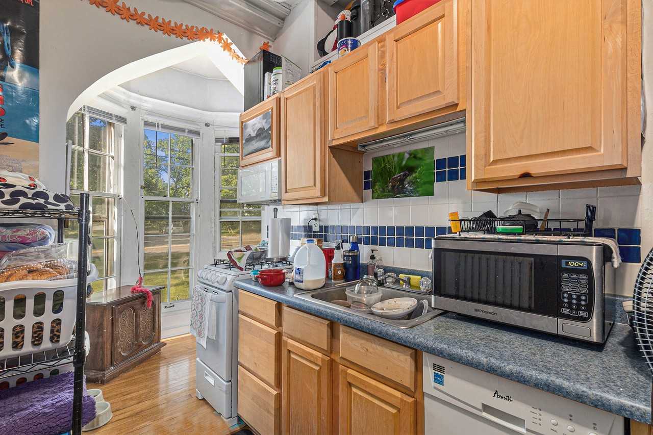 1020 W. Huron #6 - Photo 6 of 6