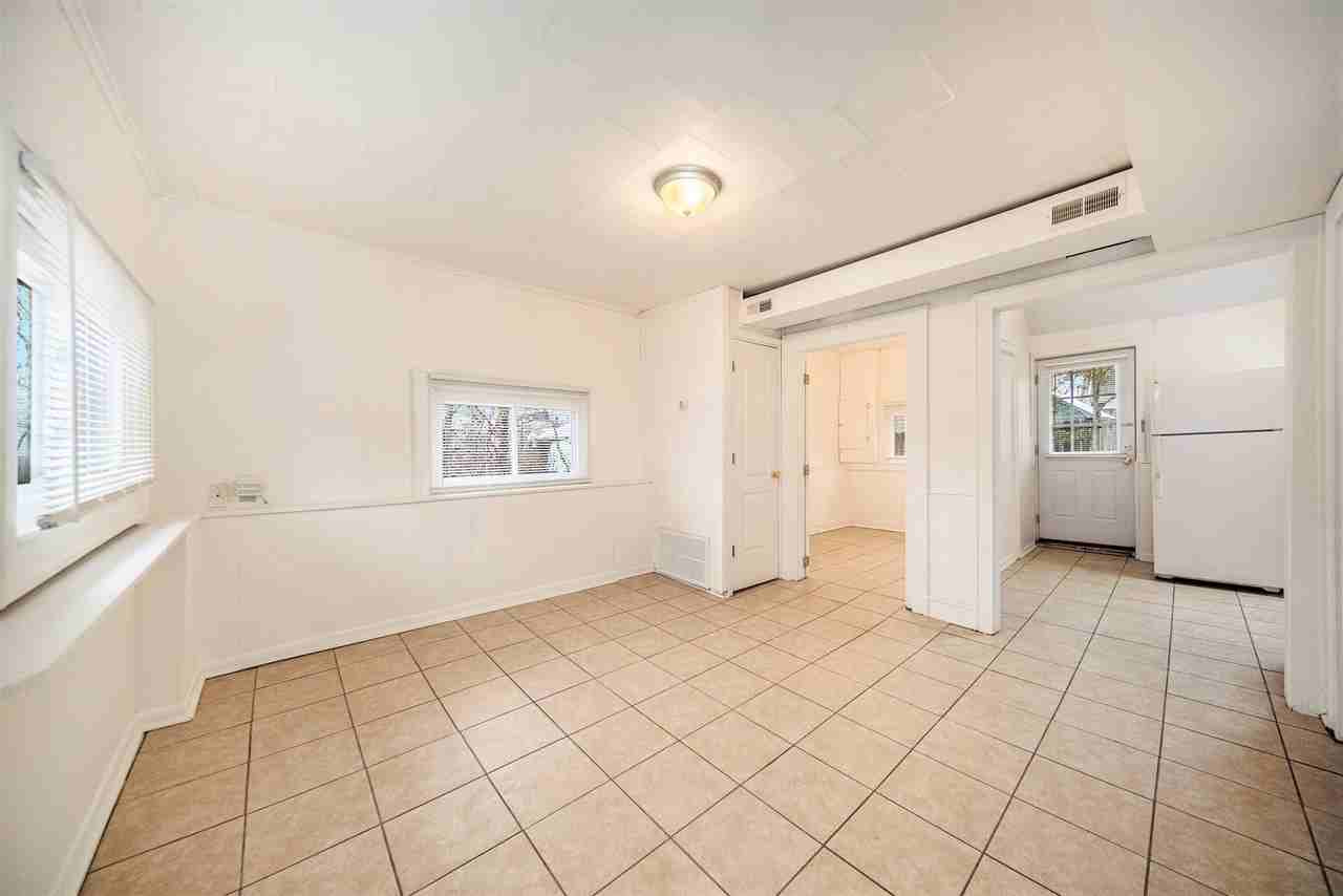 401 Pauline Blvd - Photo 4 of 12