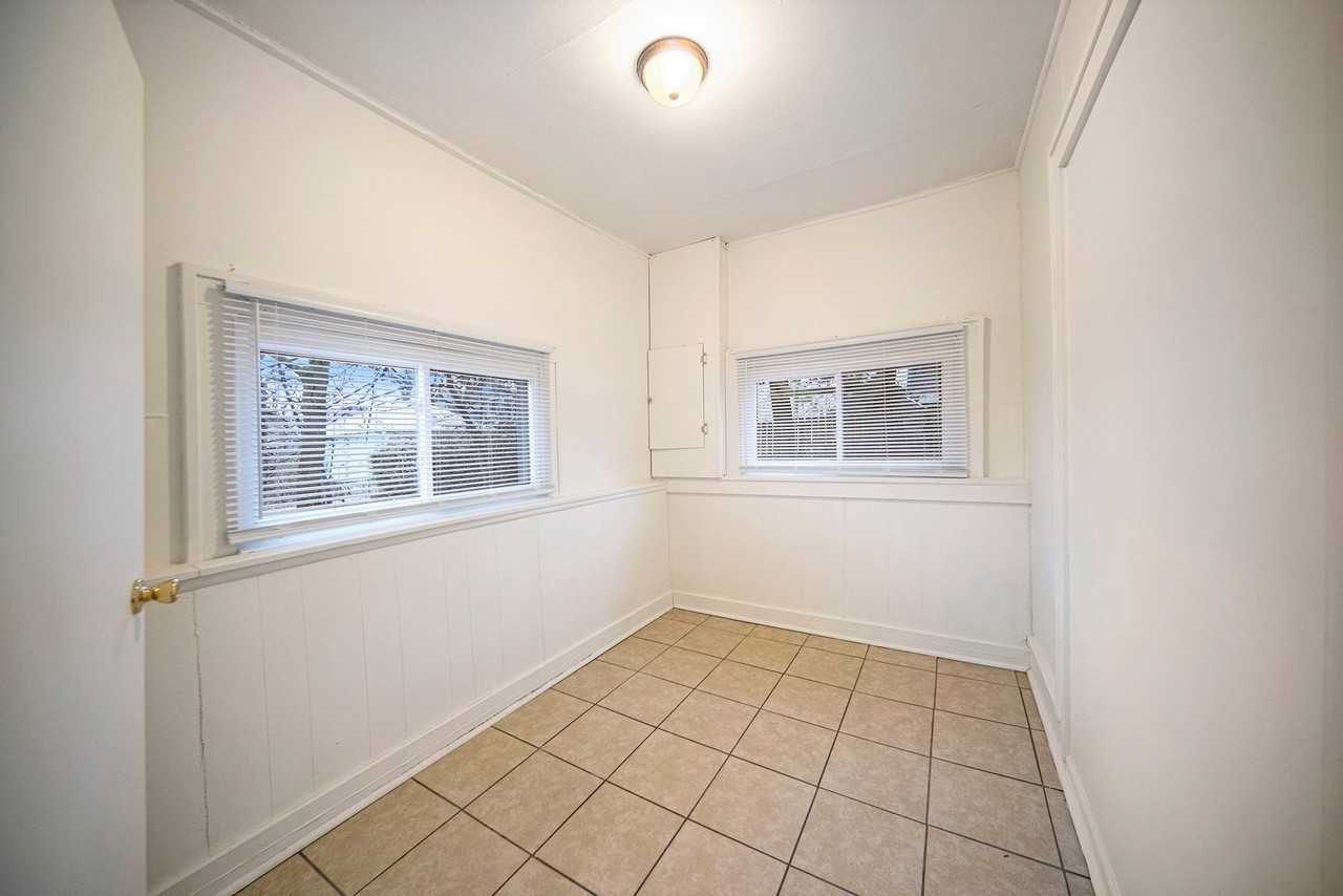 401 Pauline Blvd - Photo 5 of 12