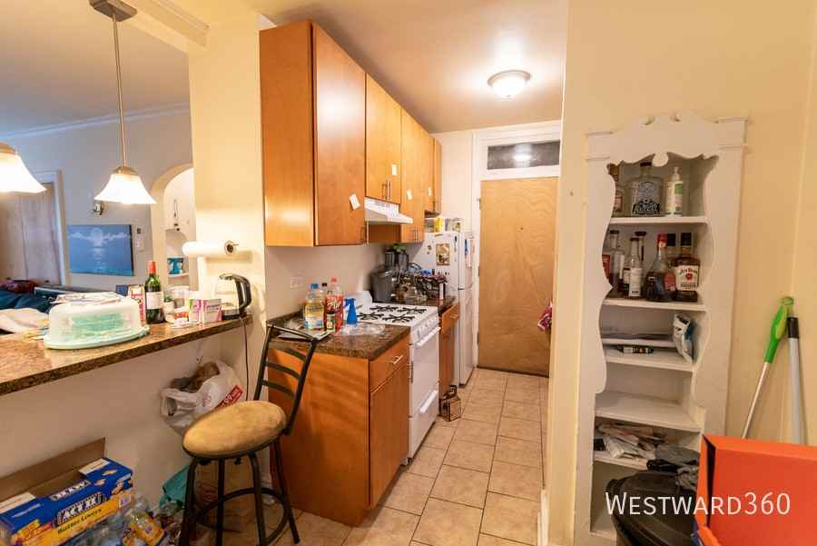 1618 W Farwell Ave #1B - Photo 5 of 8