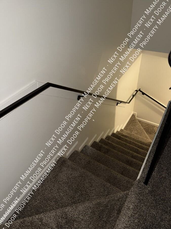 1100 Evelyn Ln #B - Photo 7 of 12