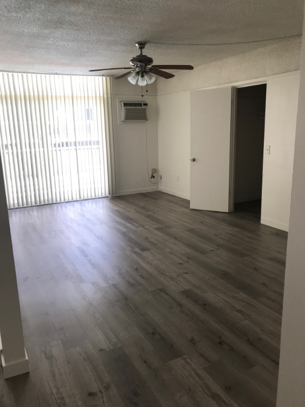 2185 E 21st St - Photo 7 of 8