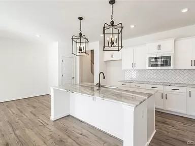 18613 Palisades Rdg - Photo 4 of 17