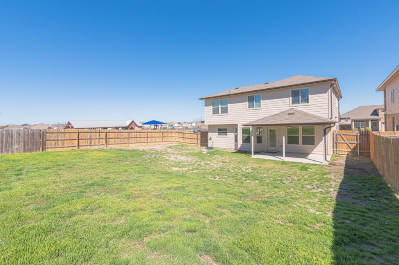 9501 Raeburn Ct - Photo 3 of 30