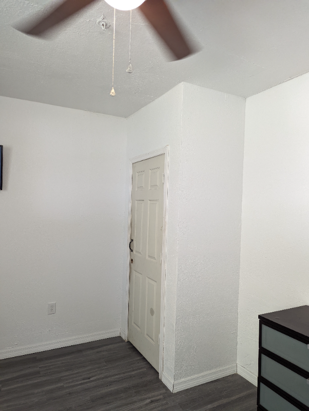 1127 Lodge Cir #1 - Photo 7 of 10