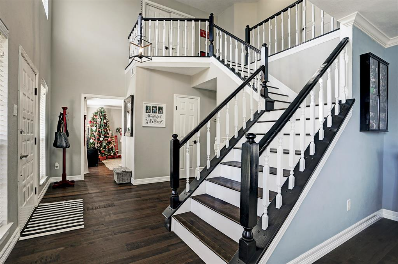 2018 Spinnaker Dr - Photo 2 of 18