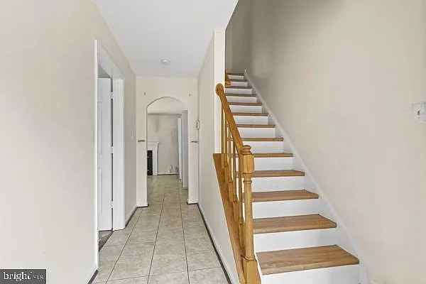 209 Clint Ln - Photo 5 of 8