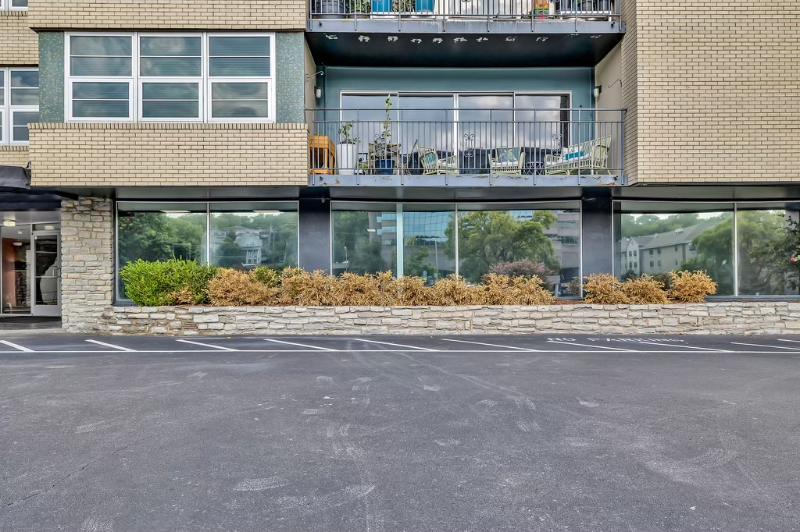 3314 W End Ave #202 - Photo 2 of 20