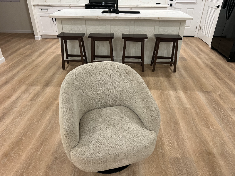 01 Liona St - Photo 3 of 41