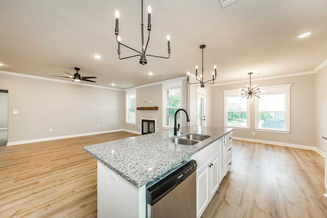 1901 Tapped Maple Dr - Photo 5 of 19