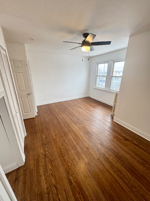 7111 Greenwood Ave - Photo 7 of 20