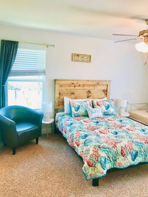 1867 Pointe Dr - Photo 7 of 15