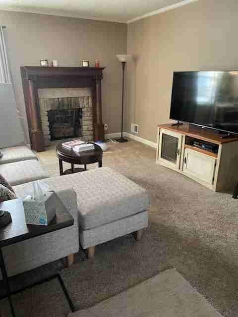 1213 10th Ave Nw #1 - Photo 3 of 10