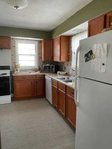 1213 10th Ave Nw #1 - Photo 5 of 10