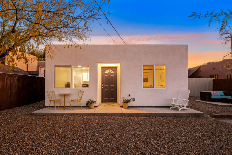 1905 E 9th St #2 - Photo 3 of 12