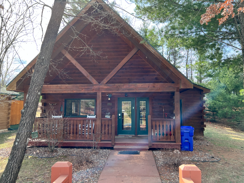 207 Blossom Dr - Photo 2 of 20