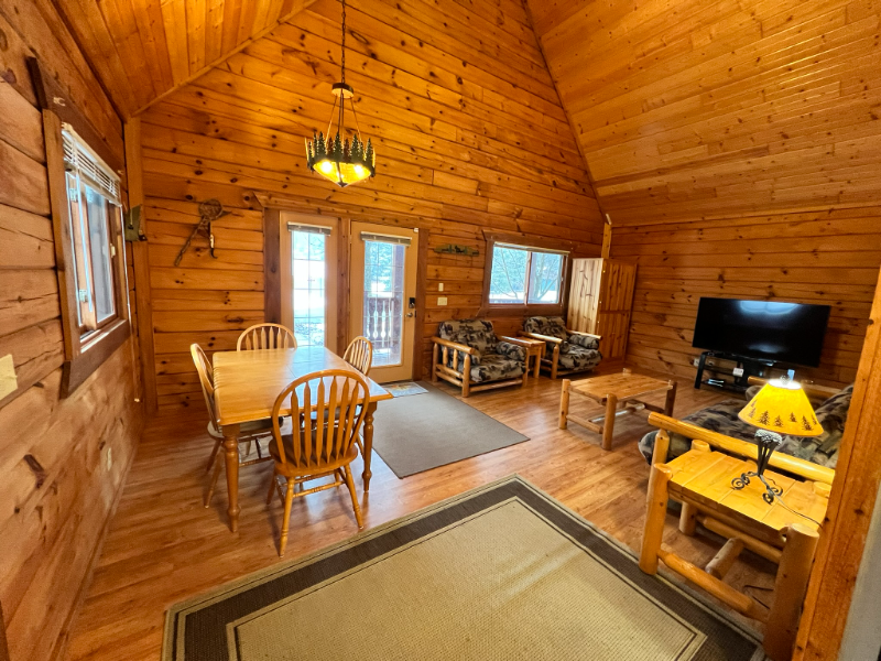 207 Blossom Dr - Photo 4 of 20