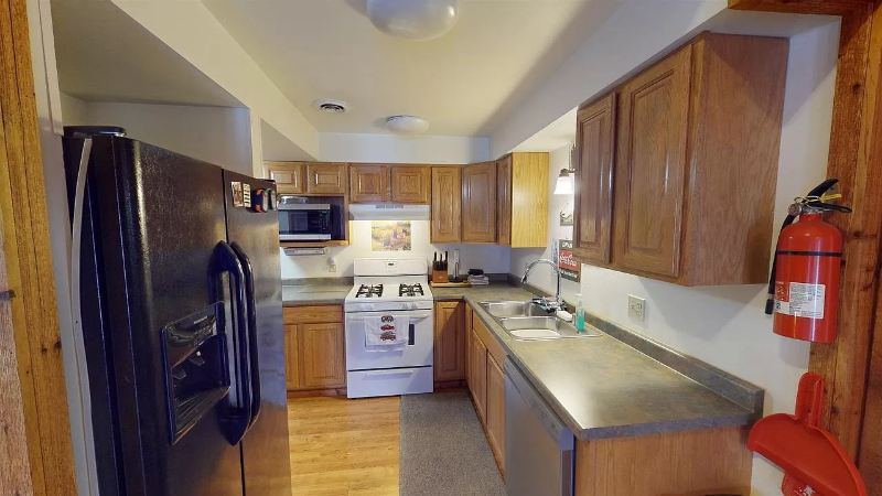 207 Blossom Dr - Photo 6 of 20