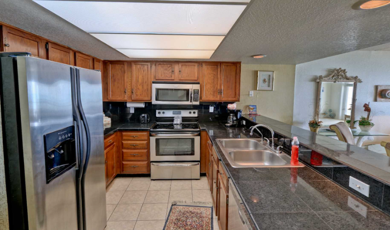 3900 Gulf Blvd #603 - Photo 4 of 10