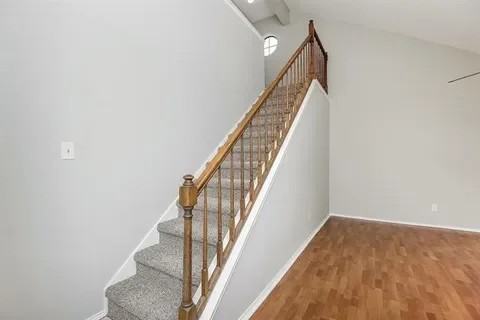 10020 Lone Eagle Dr - Photo 3 of 16