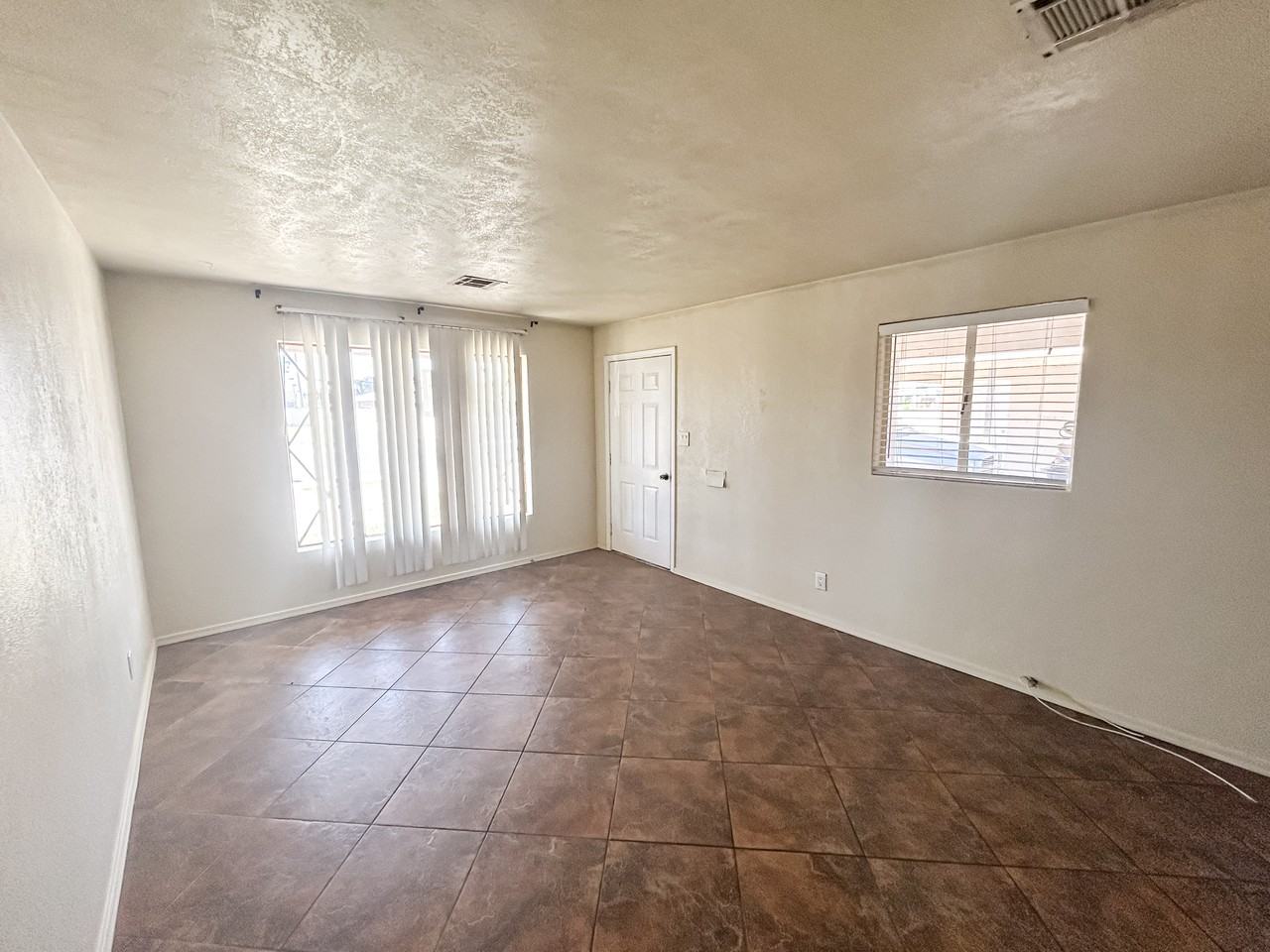 33 S Olive - Photo 3 of 14