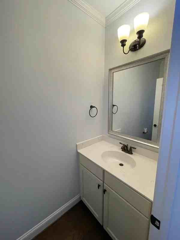 748 Carolina Ave - Photo 4 of 18