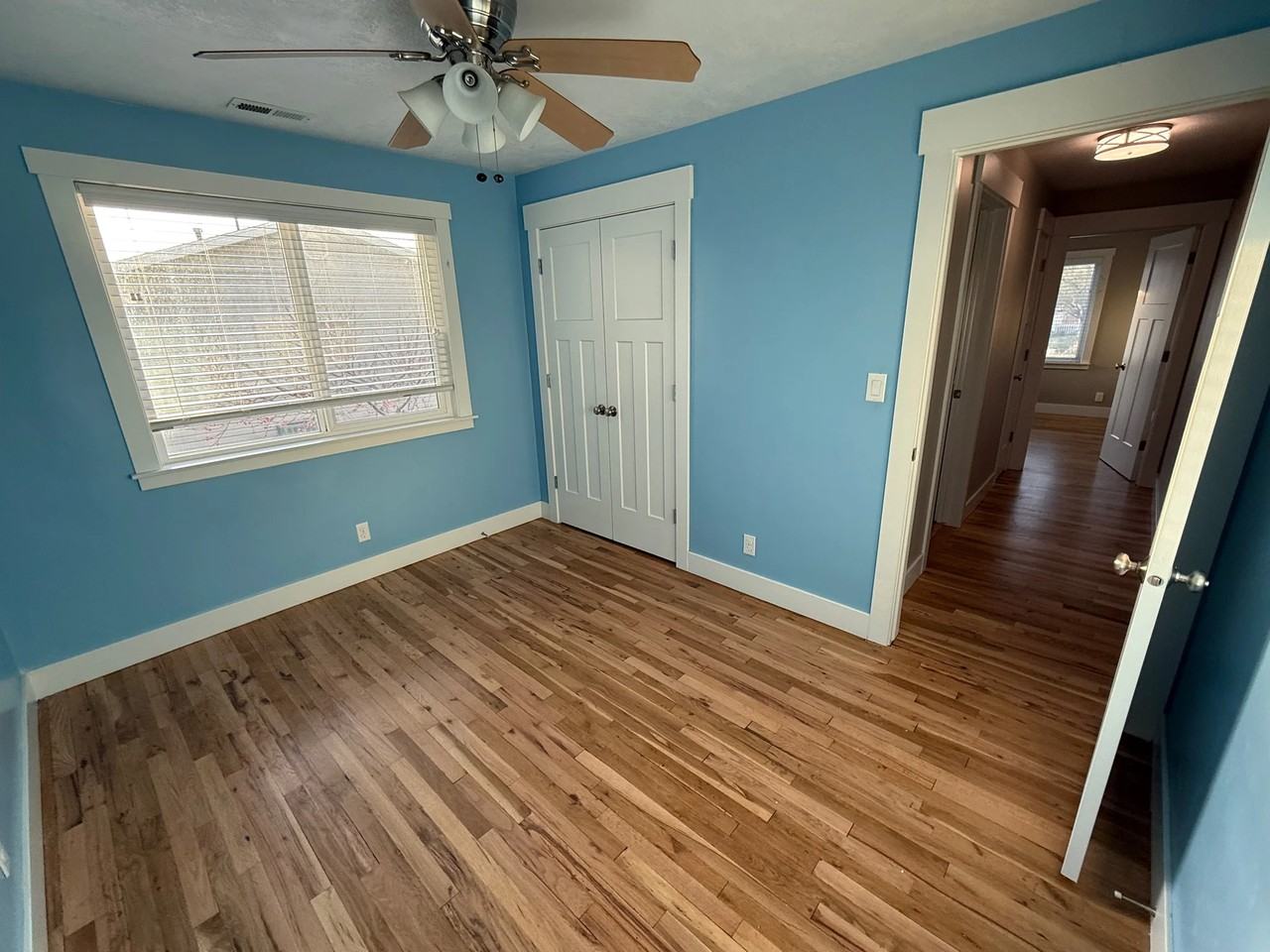 460 E St #UP - Photo 6 of 16