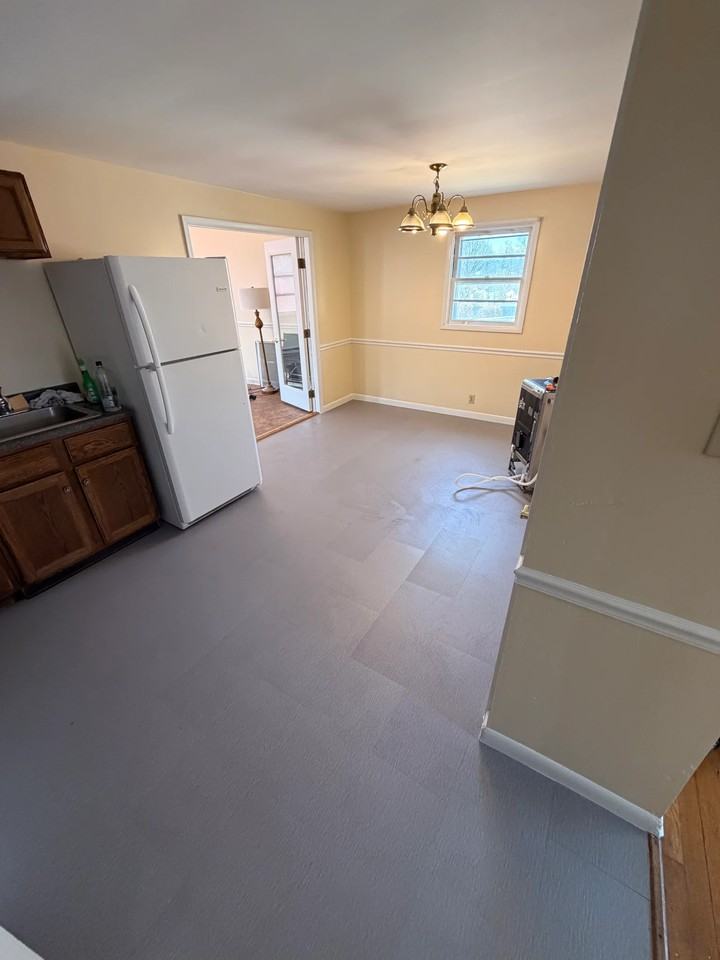 202 Fleetwood Dr - Photo 5 of 20