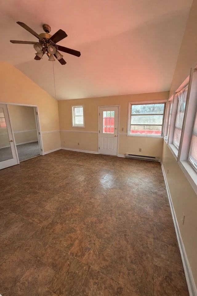 202 Fleetwood Dr - Photo 6 of 20